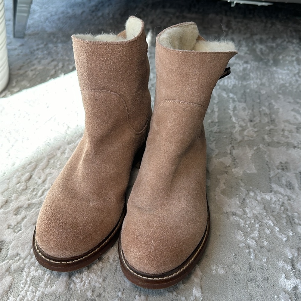 Kelsi Dagger booties, genuine suede and wool, size 7.5 - Picture 2 of 5